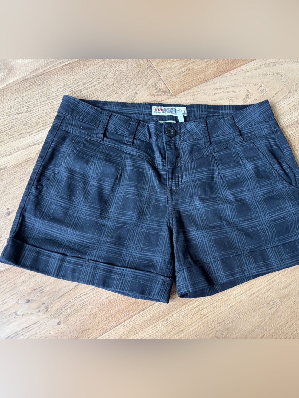 Y2k YMI pleated black shorts womens